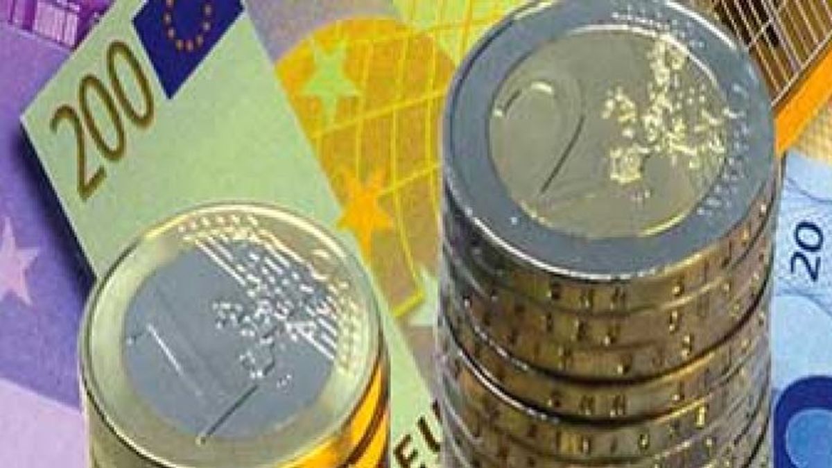 El euro sube tras el apoyo de Merkel, para quien el problema es la deuda