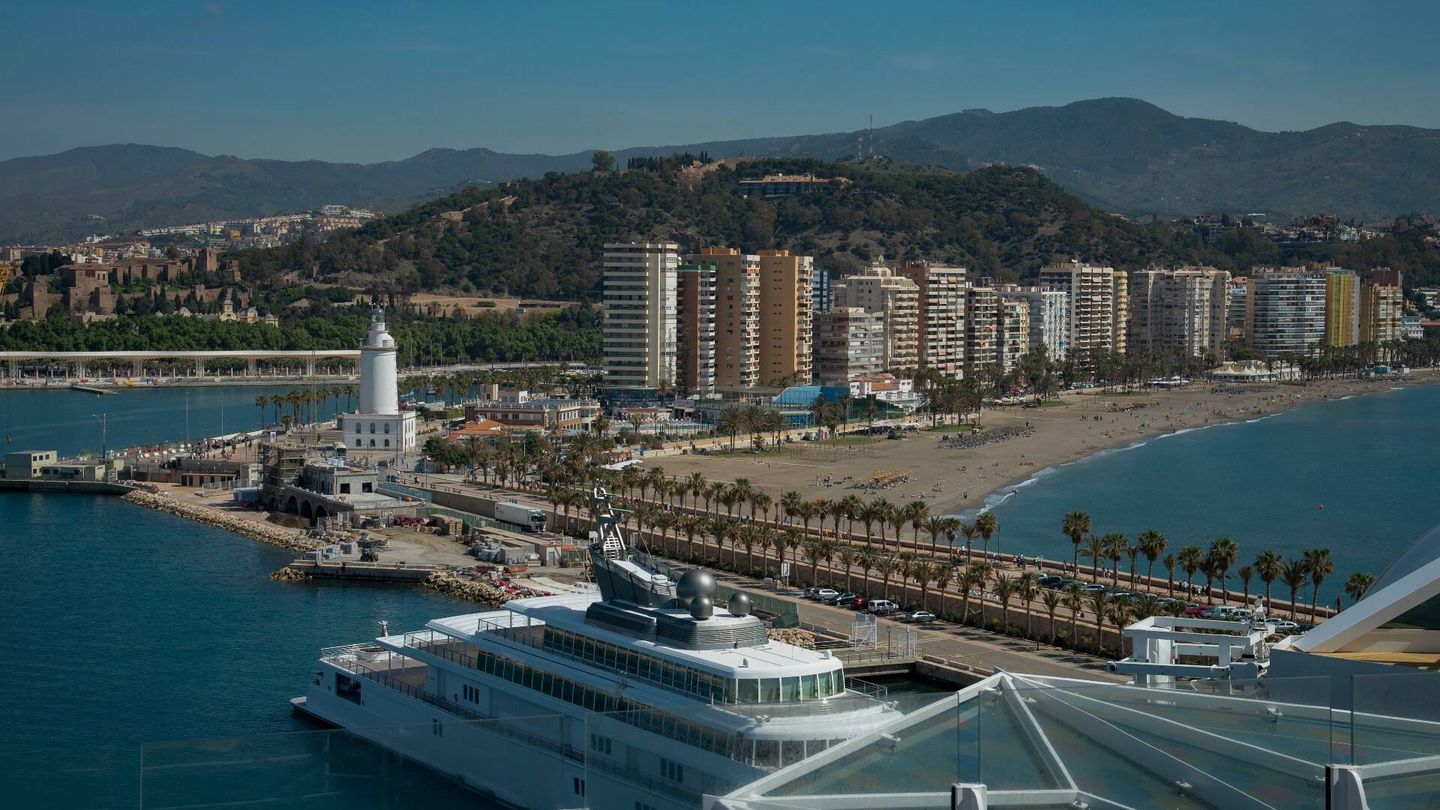Vista de Málaga desde el 'Wonder of the Seas'.