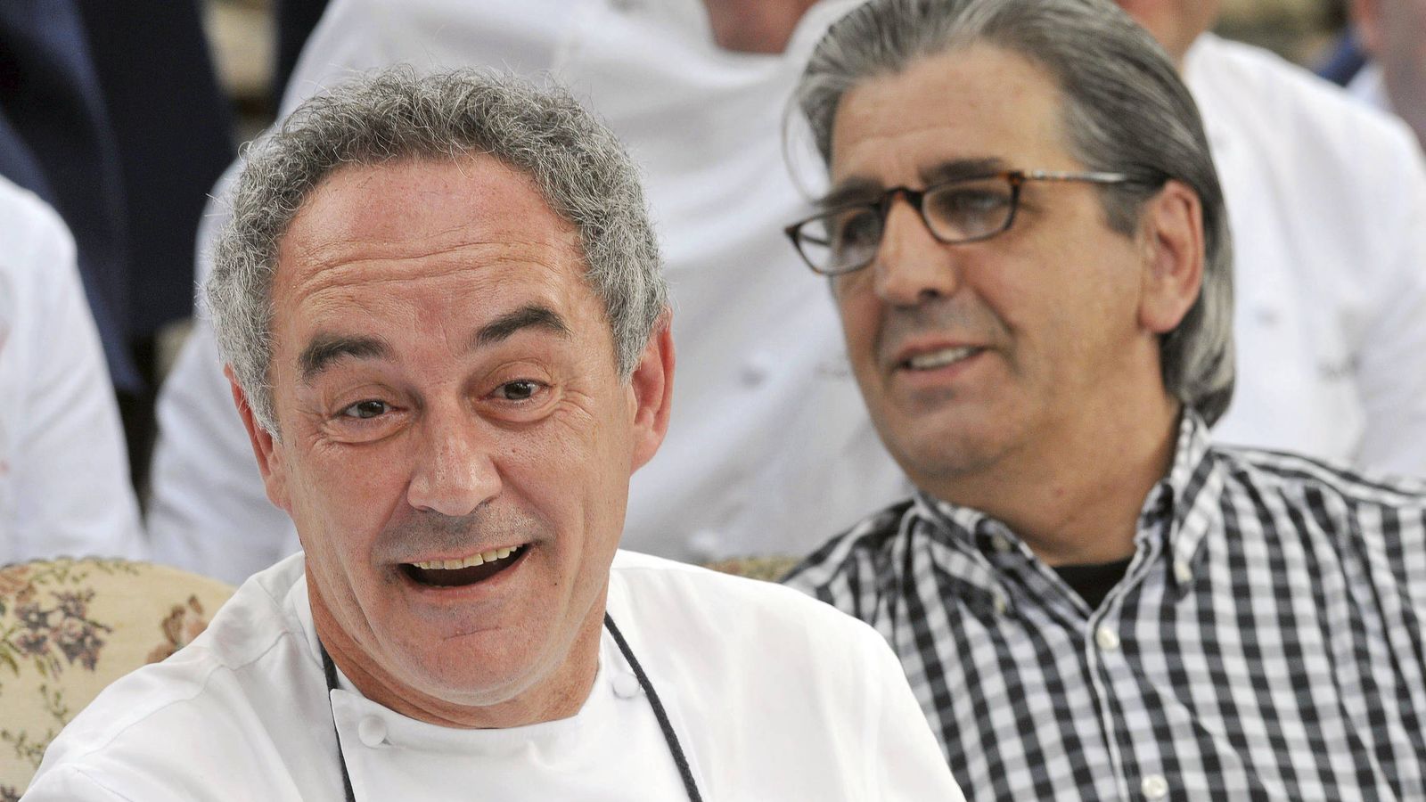 Foto: El cocinero Ferran Adrià (izq.), junto a Juli Soler (EFE)