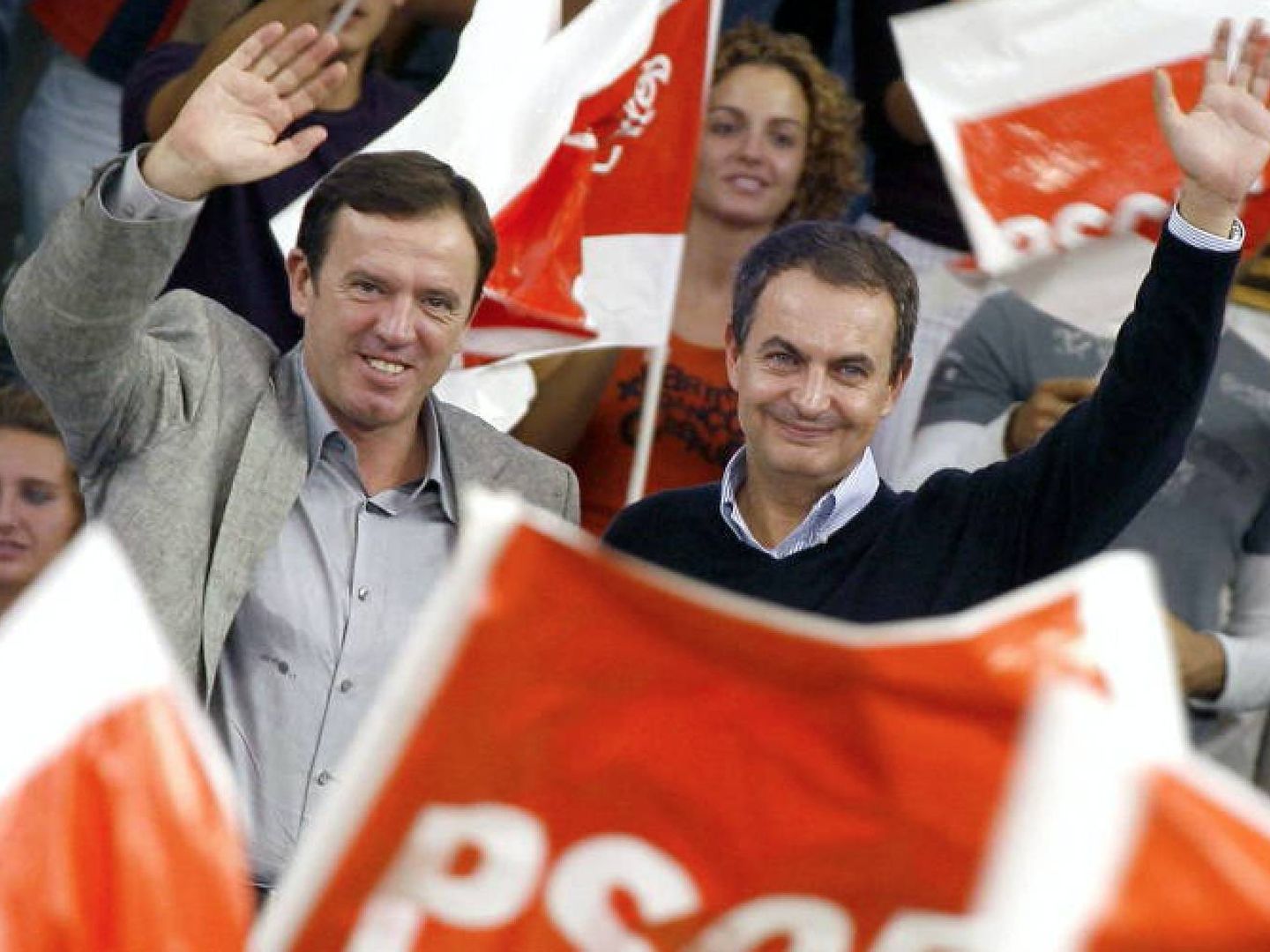 Ignasi Pla y José Luis Rodríguez Zapatero, en un acto electoral del PSOE en 2007. (EFE)