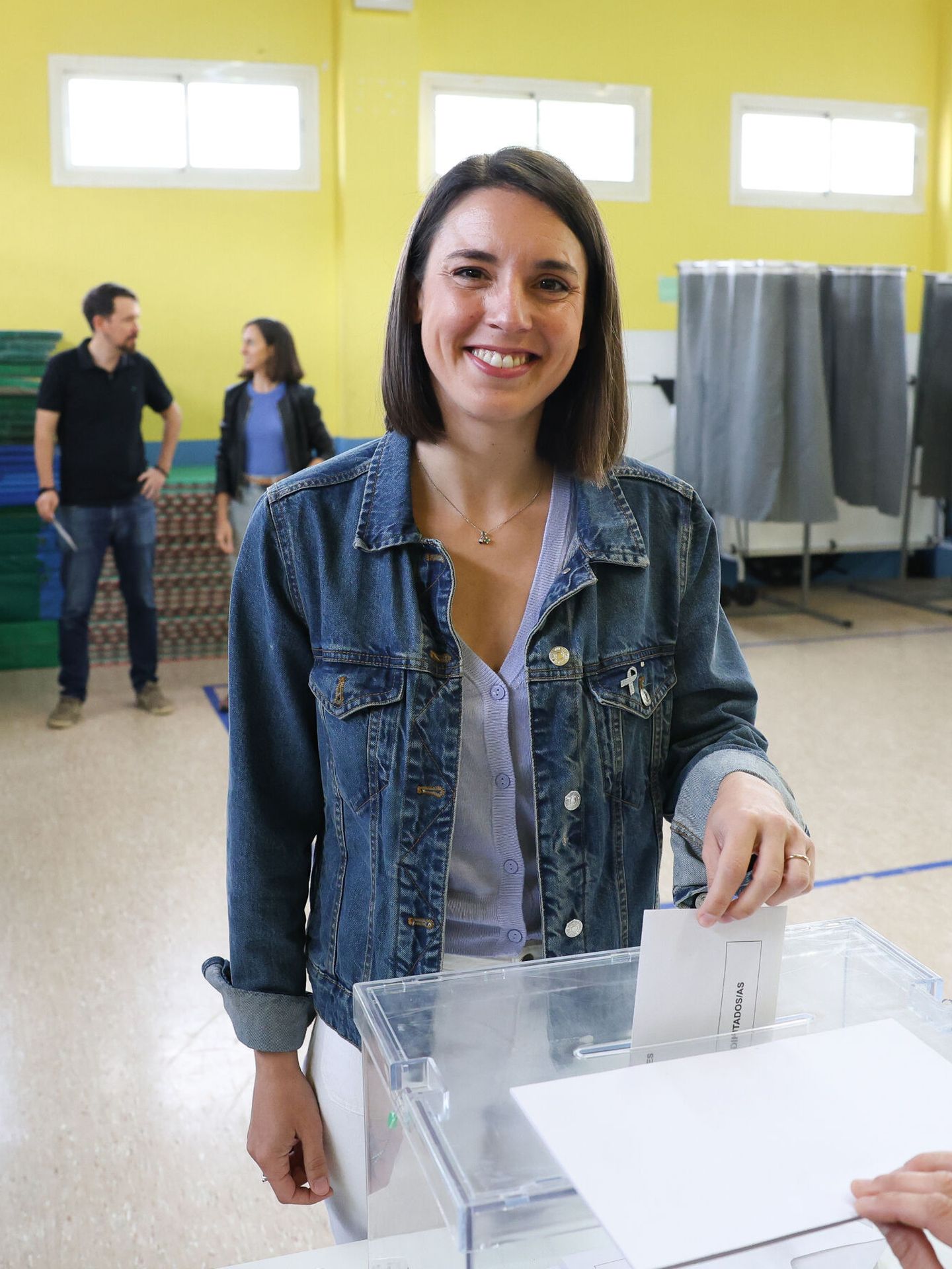 Irene Montero vota para las elecciones europeas de 2024. (Europa Press)