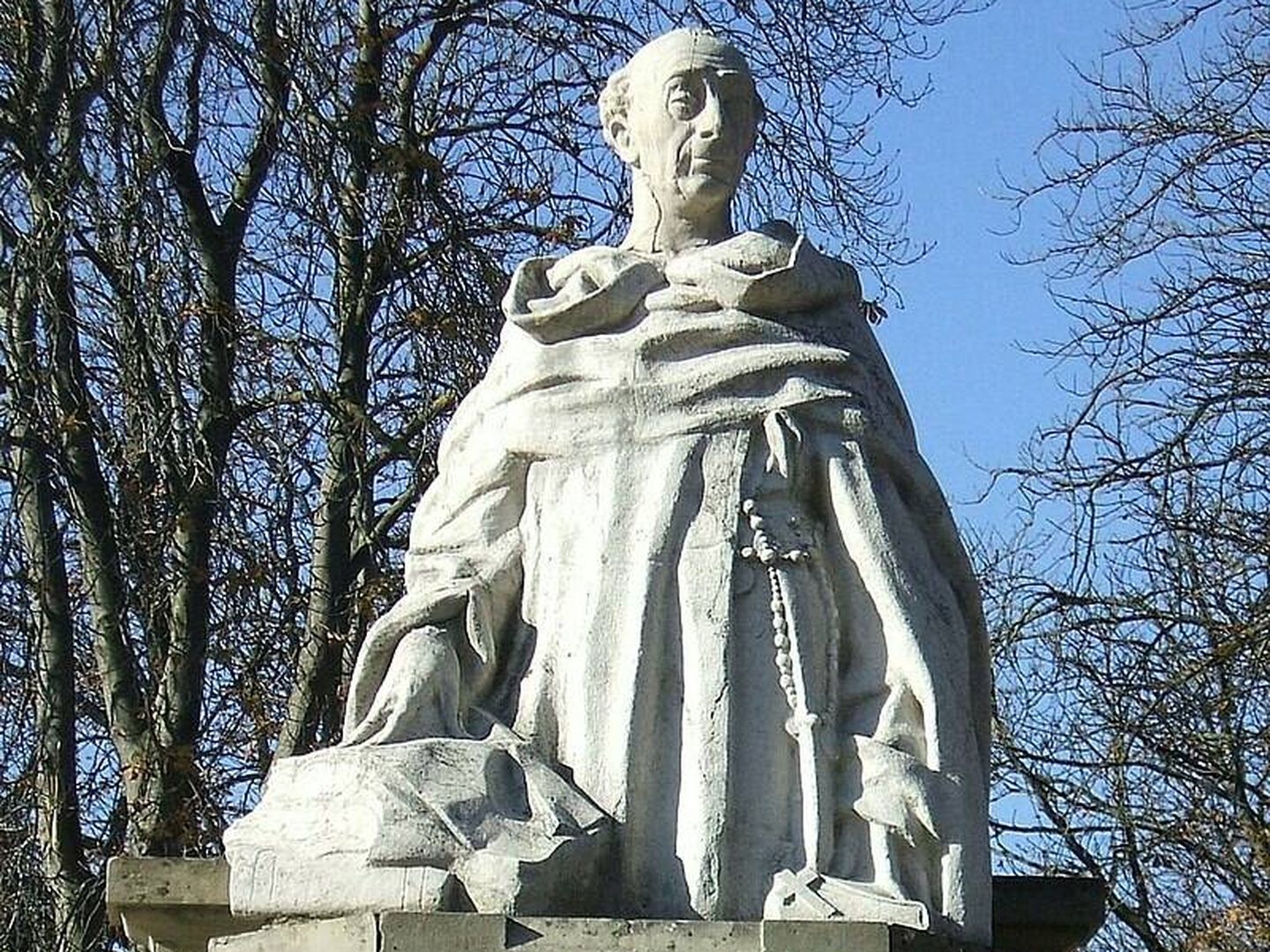 Estatua de Francisco de Vitoria, en Vitoria. (Wikipedia)