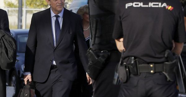 Foto: El exsecretario de Estado de Hacienda y exvicepresidente de Caja Madrid, Estanislao Rodríguez-Ponga. (EFE) 