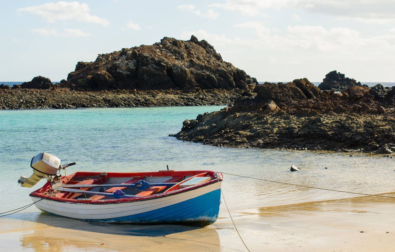 Barco en la Isla de Lobos (Imagen: iStock)