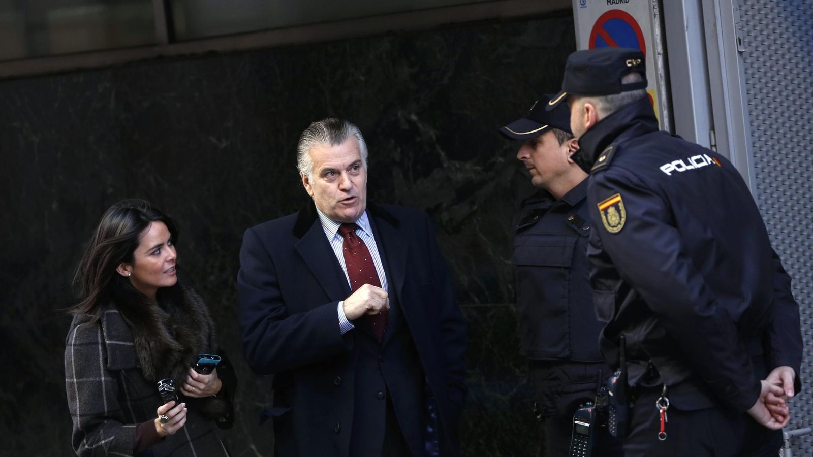 Foto: Luis Barcenas, a su salida del juzgado. (Reuters)