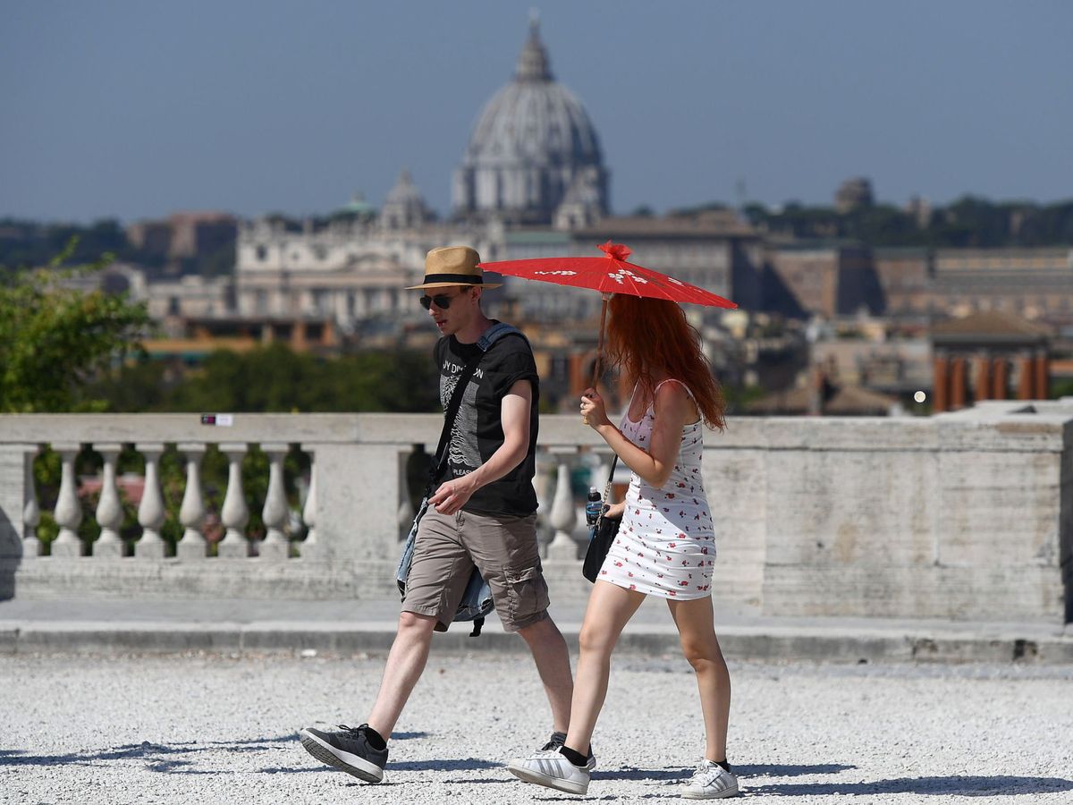 Foto: Turistas en Roma (EFE)