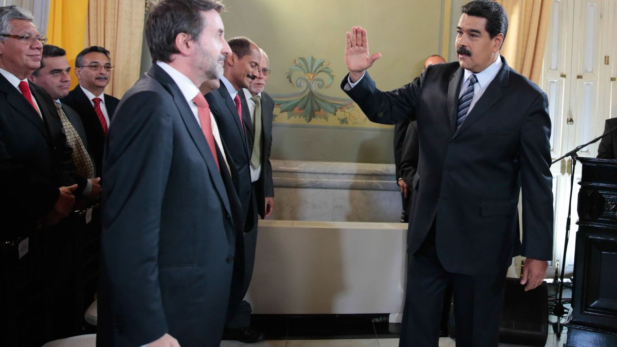 La Venezuela de Maduro cumple con Repsol y paga en especie con 6 barcos con petróleo