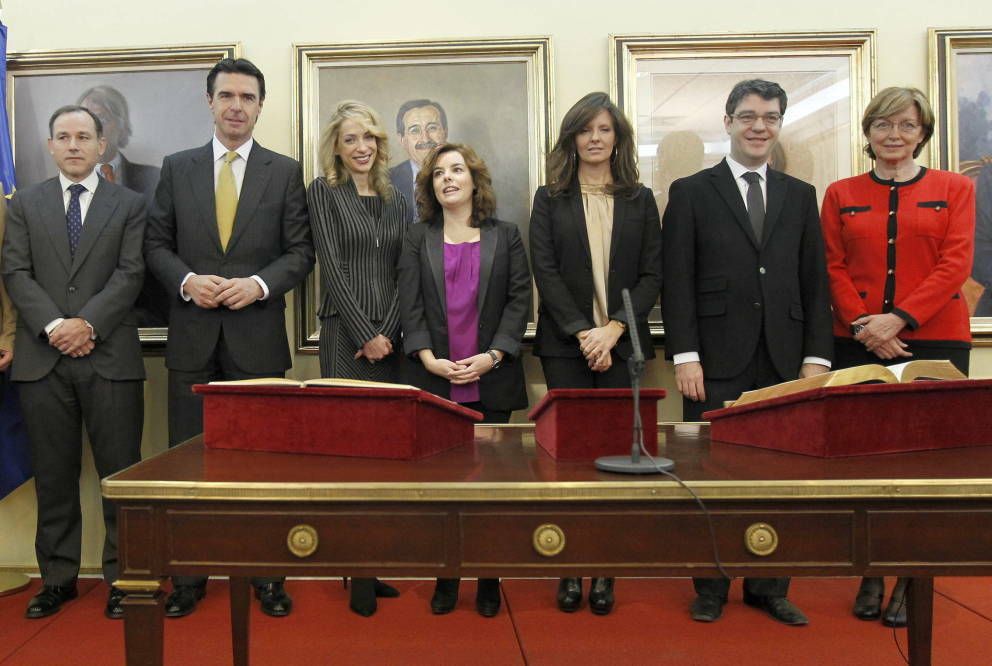 Sáenz de santamaría preside la toma de posesión de los altos cargos de presidencia
