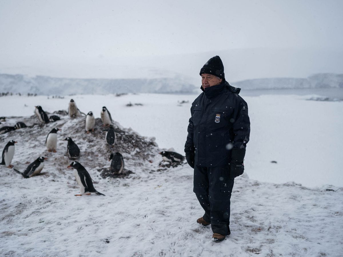 Foto: El secretario general de la ONU, António Guterres, durante su visita a la Antártida este fin de semana. (Reuters)