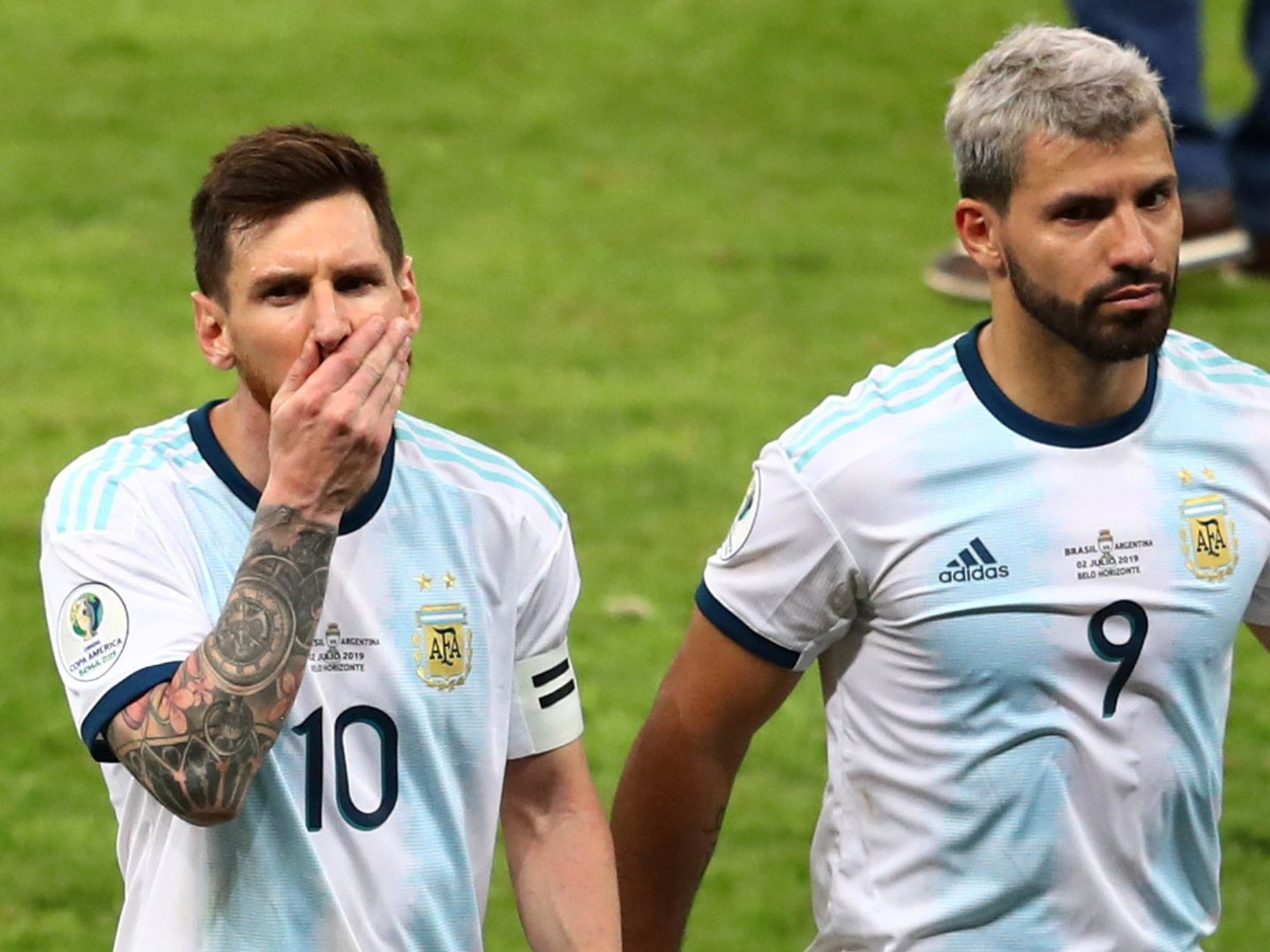 Messi y Agüero, tras perder la semifinal de la Copa América 2019 contra Brasil. (Reuters)