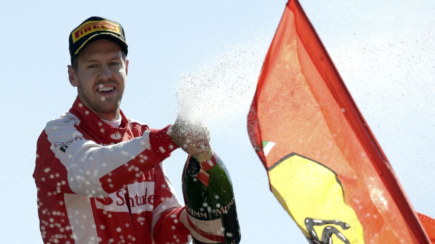 Sebastian Vettel celebra su podio en Monza (Reuters)