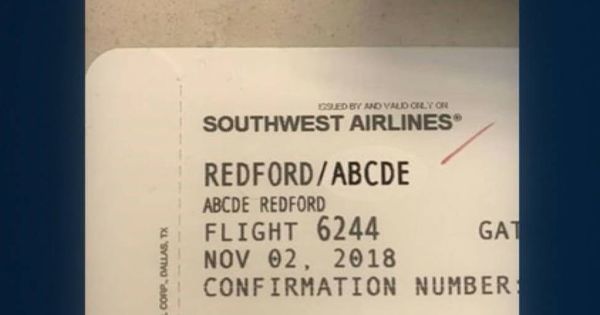 Foto: La tarjeta de embarque de Abcde Redford en el vuelo de Southwest Airlines (Foto: KABC-TV)