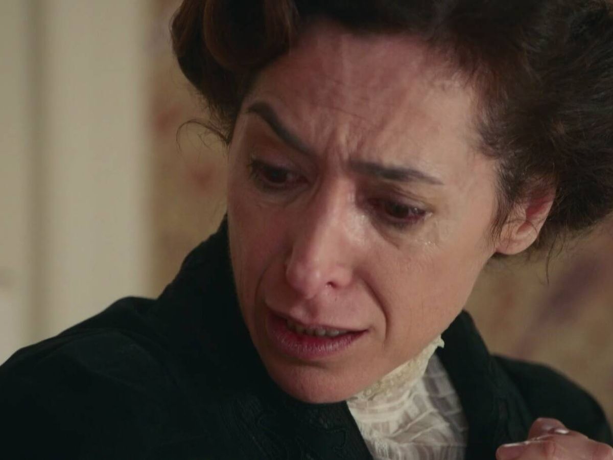 Foto: Mercedes ha llorado por Jimena en el episodio de este lunes de 'La Promesa'. (RTVE) 