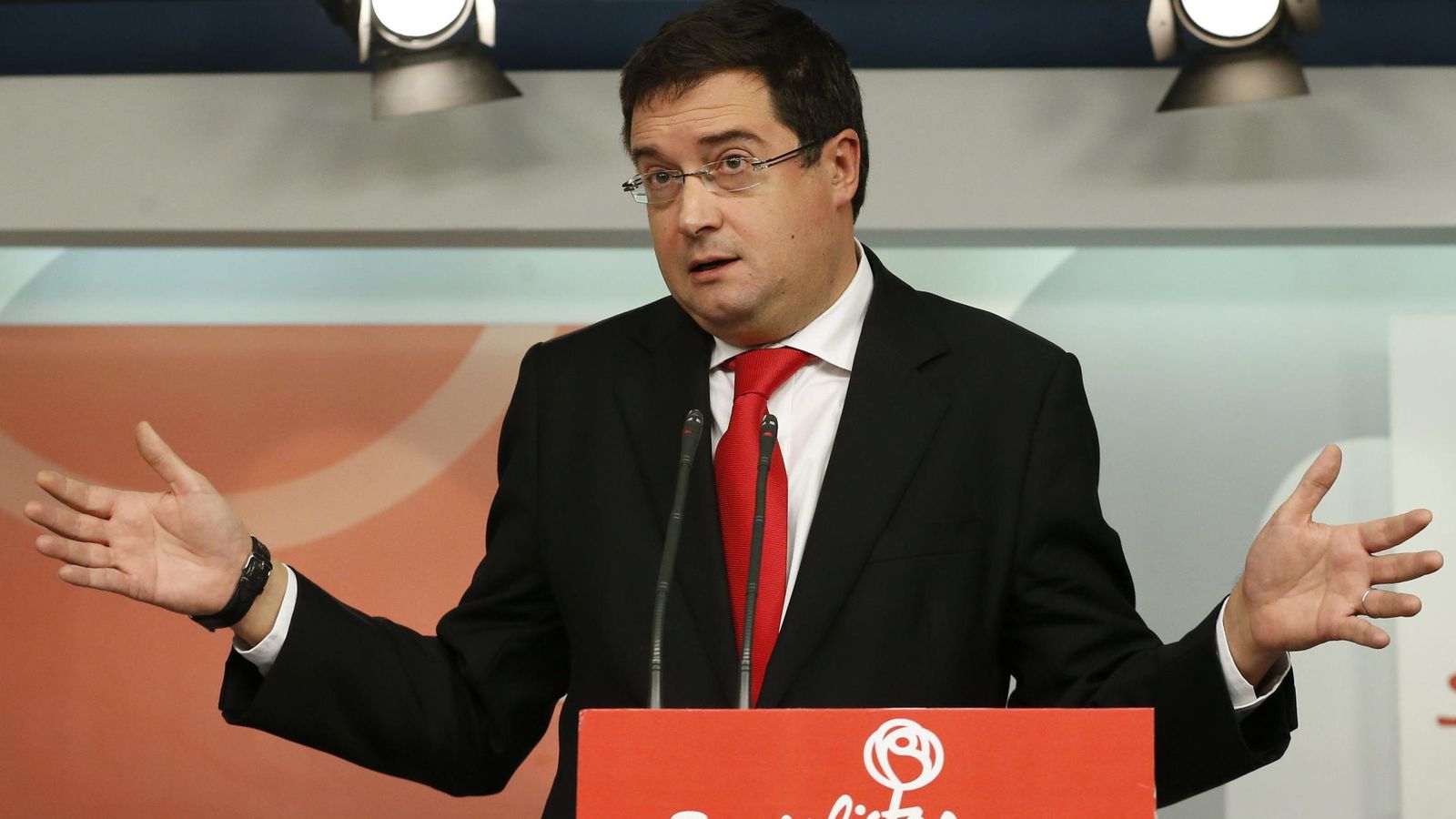 Foto: El portavoz del PSOE en el Senado, Óscar López (EFE)
