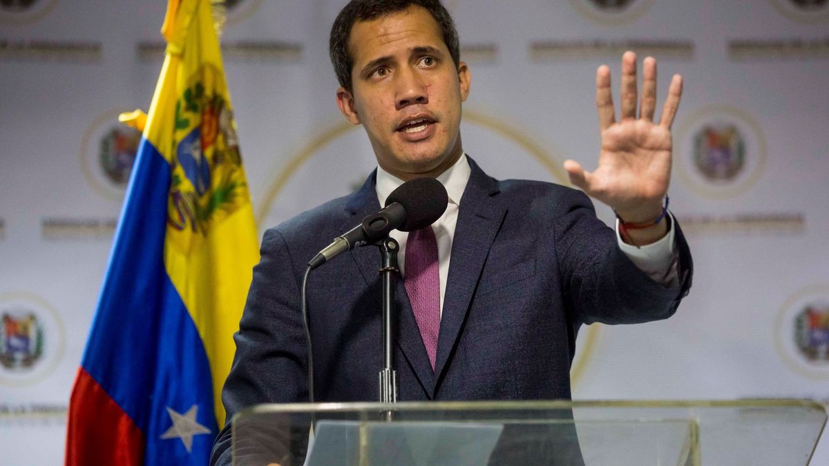 Con los trapos de las negociaciones, Maduro confecciona una oposición a su medida