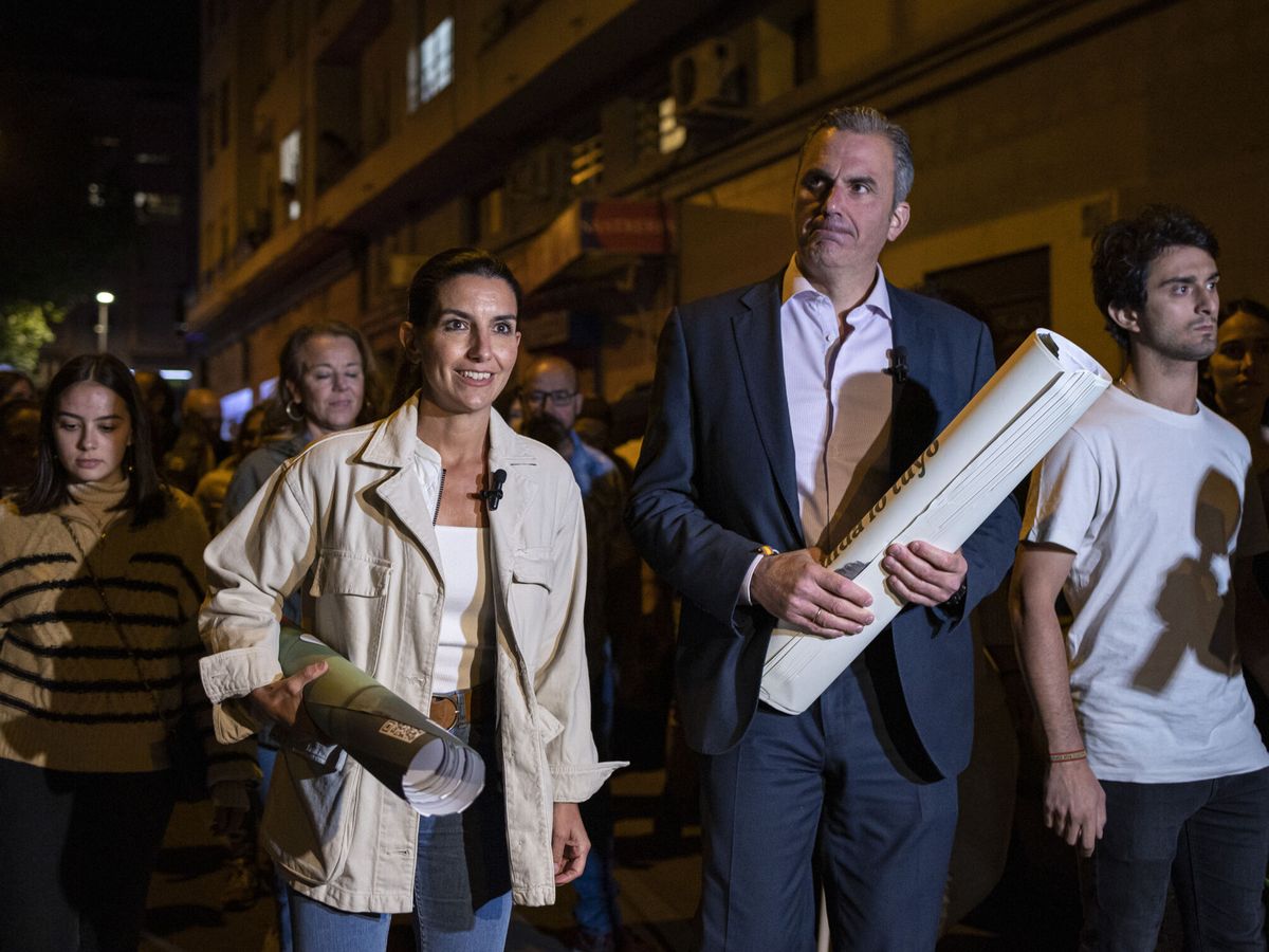 Foto: Los candidatos de Vox a la comunidad y a la alcaldía de Madrid, Rocío Monasterio y Javier Ortega Smith. (EFE/Daniel González)