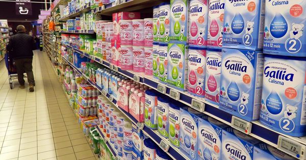 Foto: Productos de leche para bebés en un supermercado francés. (Reuters)