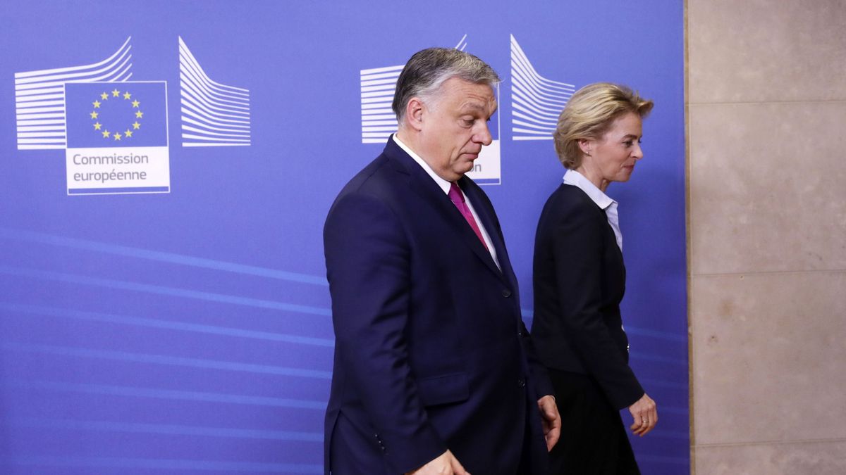 Bruselas ya ataca a Hungría y Polonia donde más les duele: el bolsillo