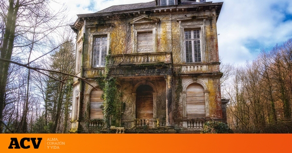 Un joven descubre en su casa pasadizos secretos y salas que desconocía