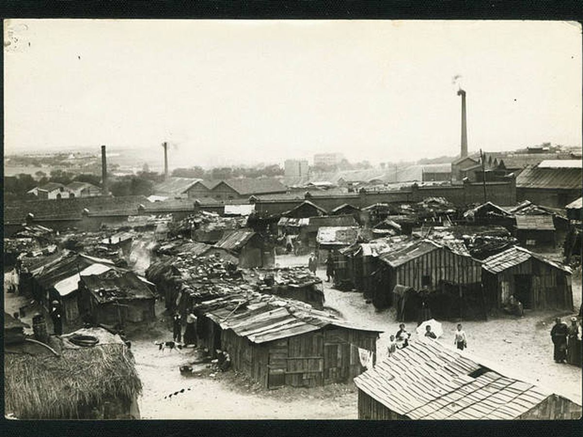Foto: Barrio de las Injurias al sur de Madrid, cerca del Manzanares. No fue demolido hasta 1906
