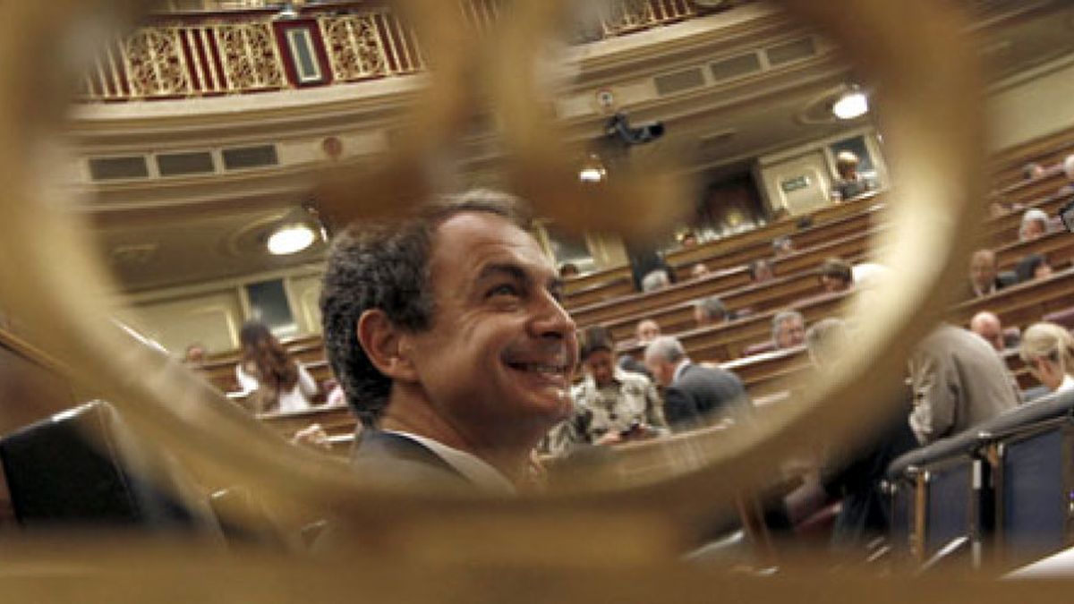 El 'guerrista' Tezanos emplaza a Zapatero a que dimita el próximo sábado