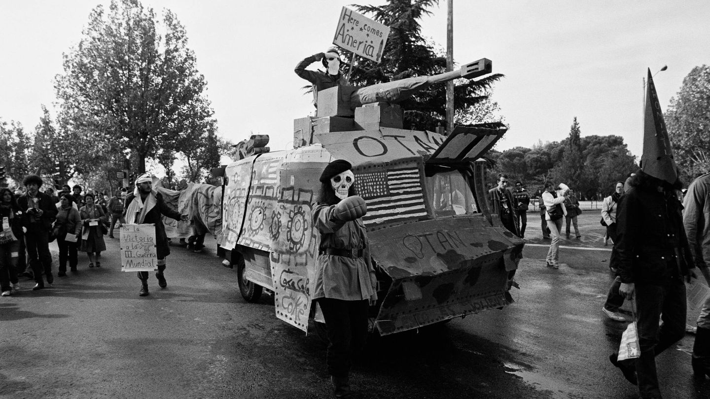 Protesta en Madrid contra la OTAN el 15 de noviembre de 1985. (Getty/Sygma/Christine Spengler)