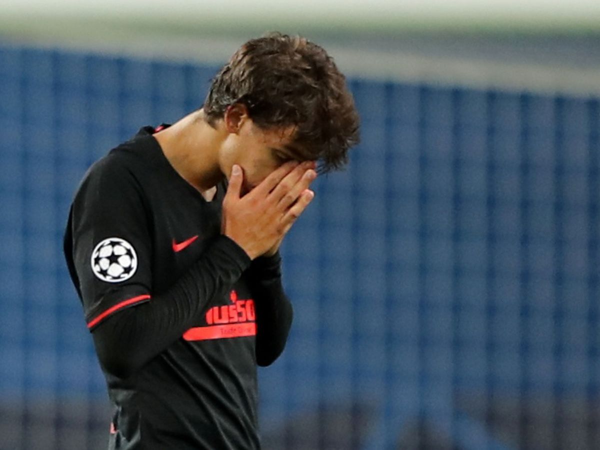 Foto: João Félix, desolado tras la derrota ante el Leipzig. (Reuters)