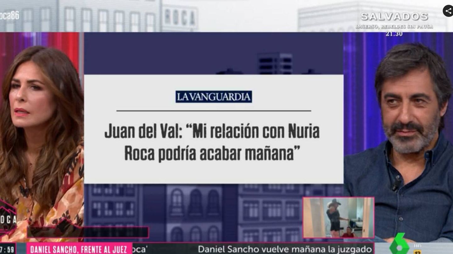 Nuria Roca y Juan del Val, ante el titular del diario. (Atresmedia)