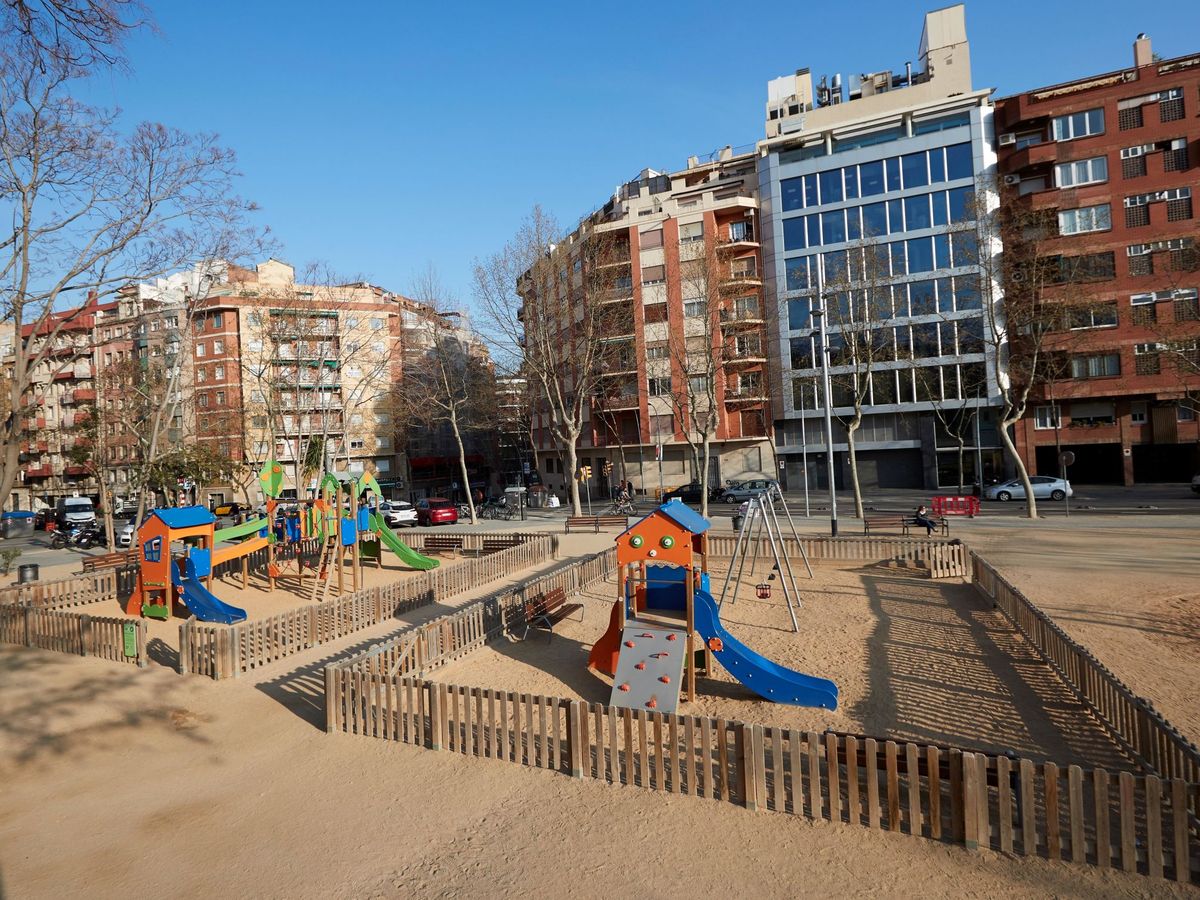 Foto: Parques infantiles vacíos en barcelona