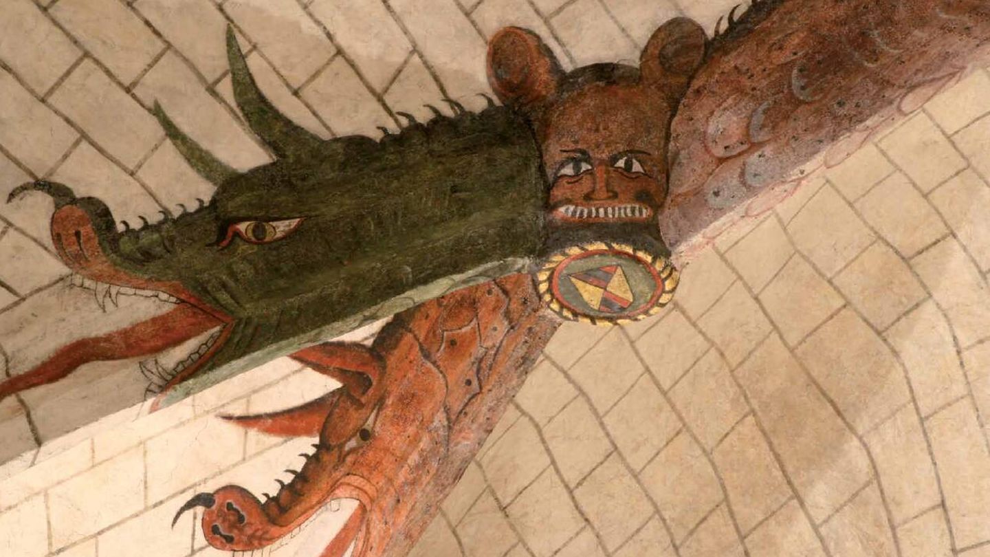 Detalle de lenguas de dragón y clave en la Parroquia de la Asunción de Villalbilla. (Patrimonio Histórico de la Comunidad de Madrid)