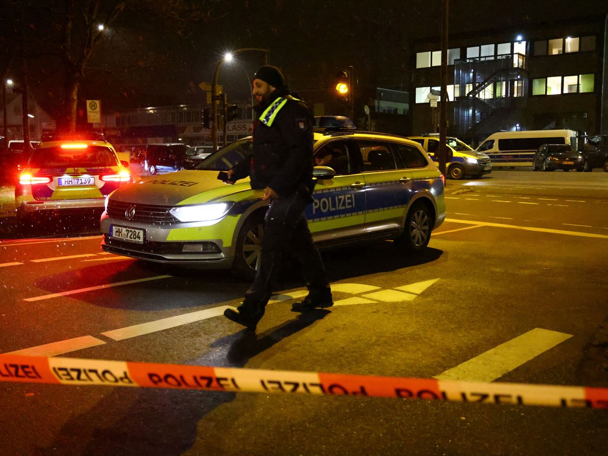 Al menos 8 muertos en un tiroteo en Hamburgo, incluido el autor, en una iglesia  de Testigos de Jehová