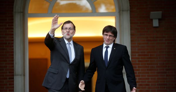 Foto: El presidente del Gobierno, Mariano Rajoy, y el president de la Generalitat, Carles Puigdemont. (Reuters)