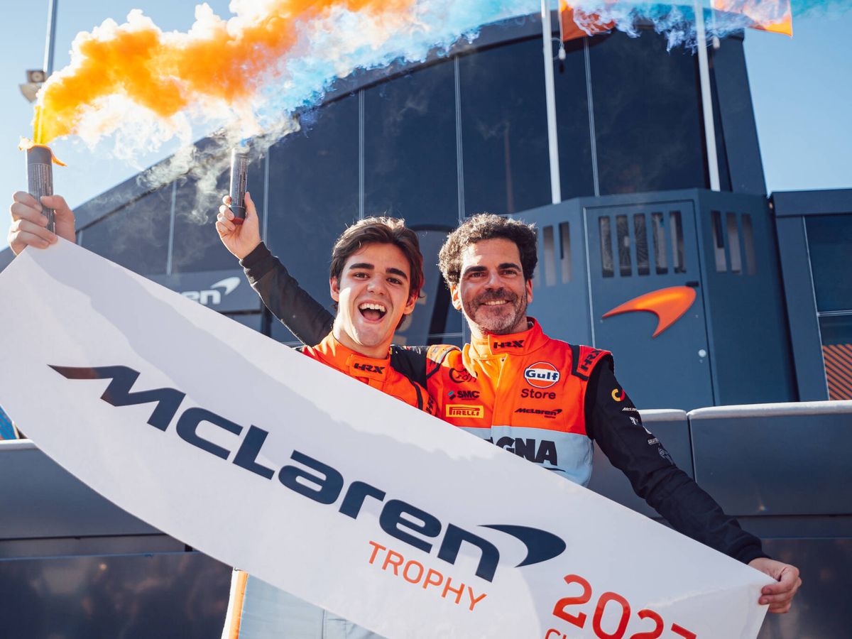 Foto: En Montmeló, el equipo español remató el título del McLaren Trophy. (McLaren Barcelona/SMC Competición)