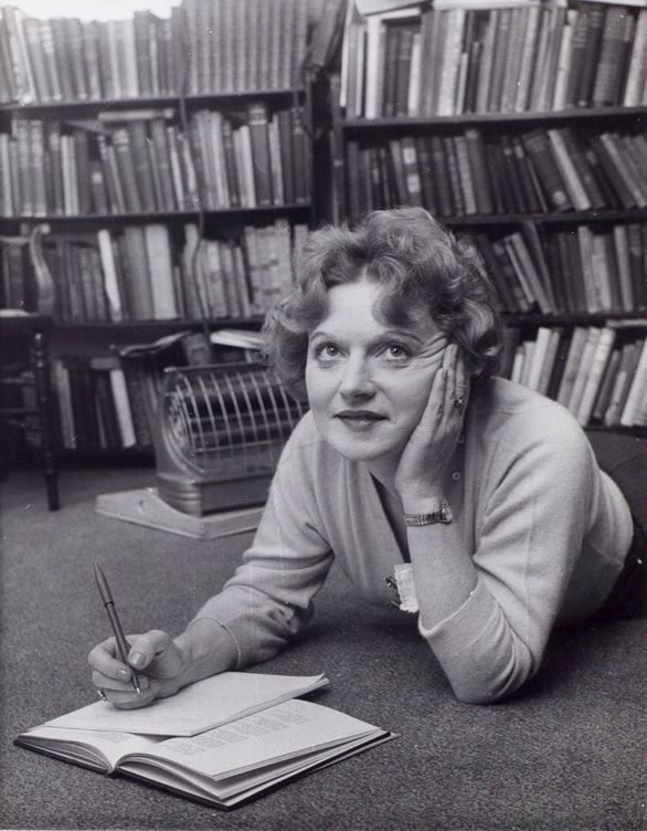 La escritora británica Muriel Spark, quien como Lessing también cambió Rodesia por Londres en los años 40 y renunció a su hijo. EFE
