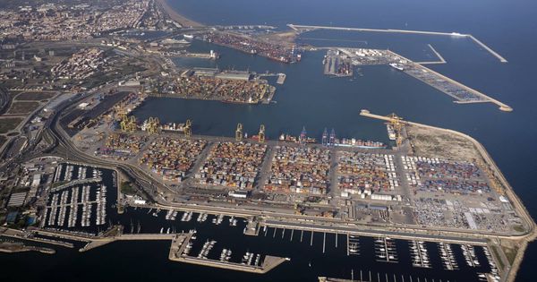 Foto: Vista aérea del Puerto de Valencia. (Valenciaport)