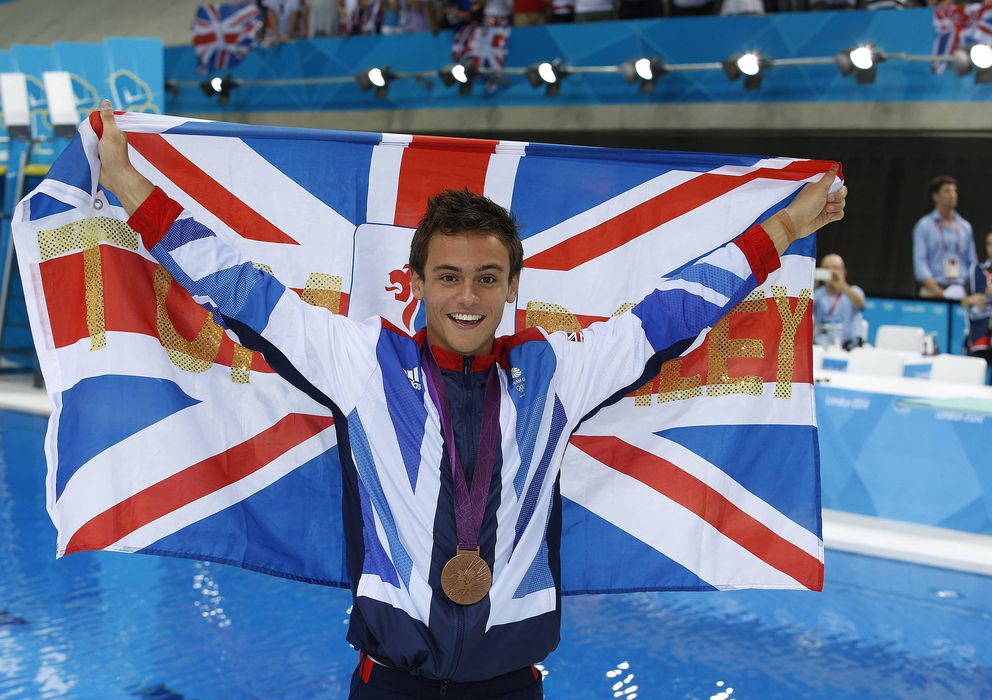 Foto: Tom Daley, tras lograr la medalla de bronce en los Juegos Olímpicos en Londres (Reuters). 