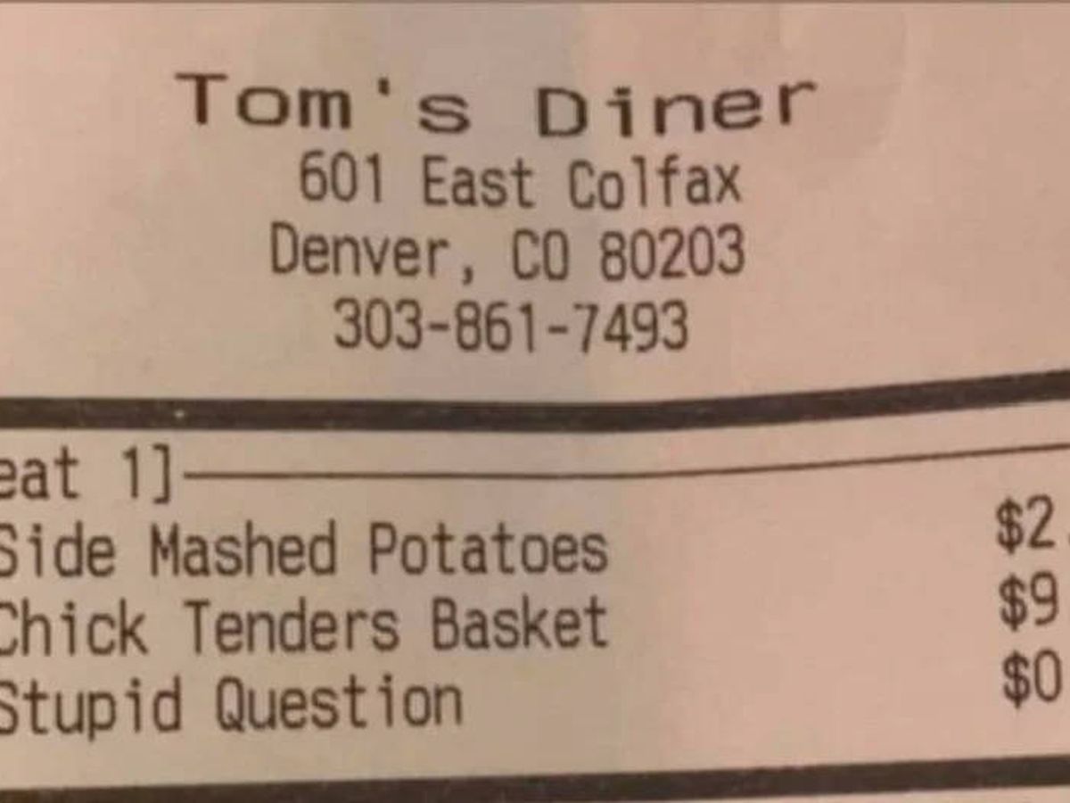 Foto: Pollo, puré de patatas... y una pregunta estúpida: así son las cuentas en Tom's Diner (Foto: Reddit)