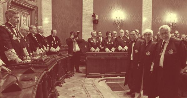 Foto: Un acto presidido por el presidente del Tribunal Supremo y el Consejo General del Poder Judicial (CGPJ), Carlos Lesmes, en el Tribunal Supremo. (EFE)
