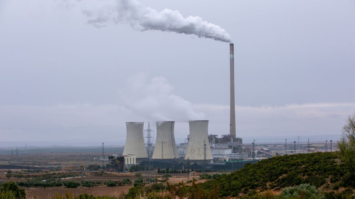 El cierre del carbón de Endesa le estalla al Gobierno en plena carrera electoral 