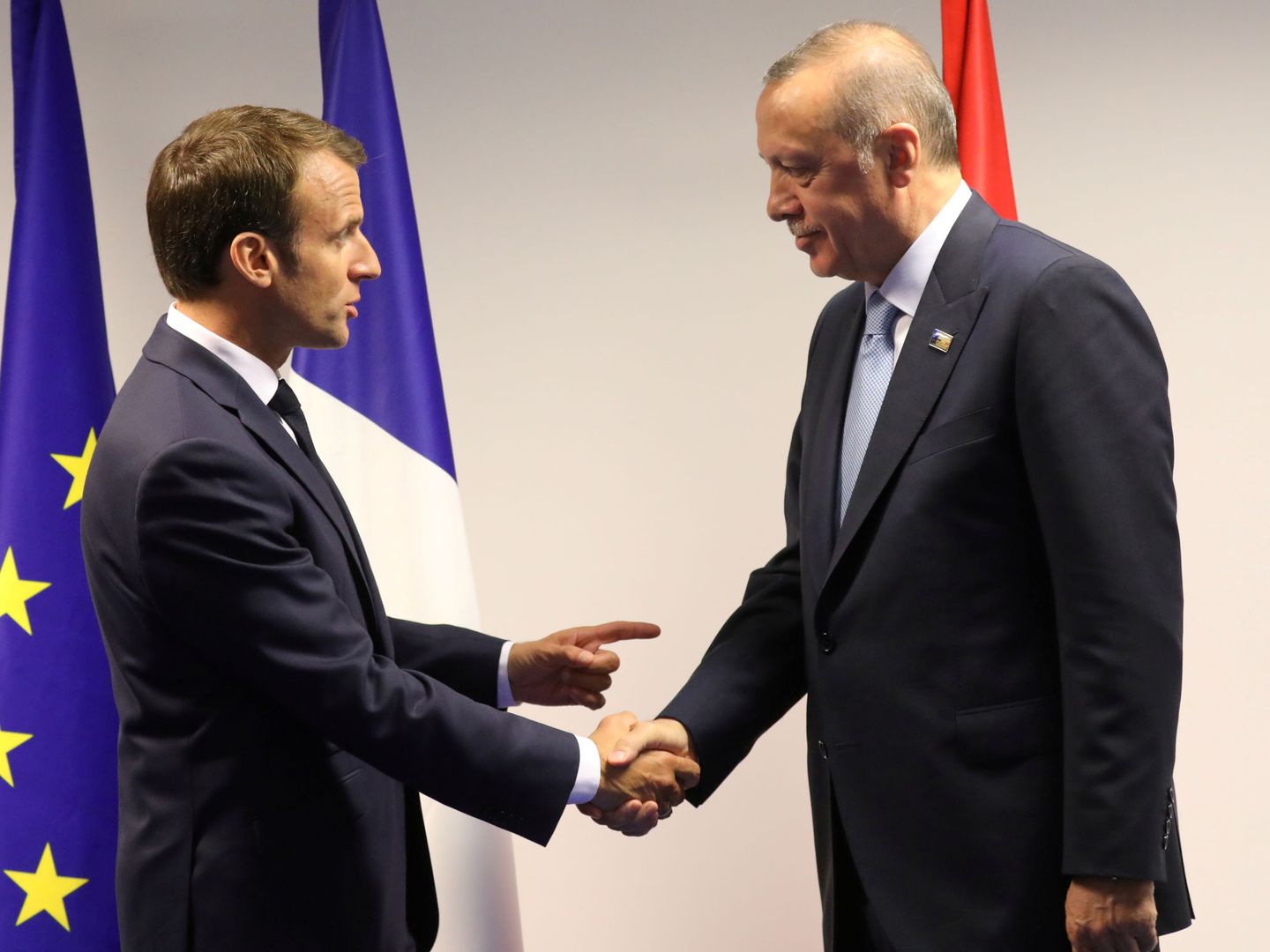 Emmanuel Macron y Tayyip Erdogan. (Reuters)