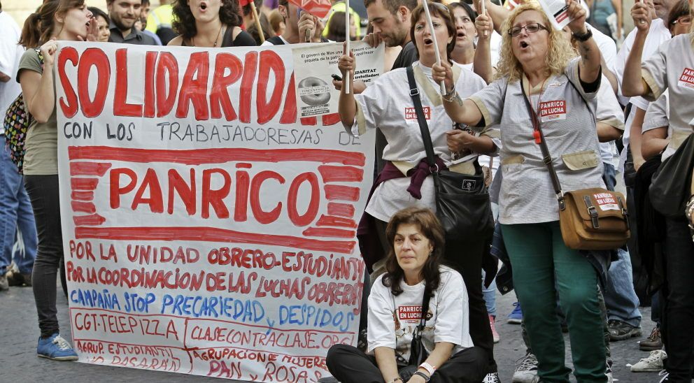 Trabajadores de Panrico protestan para pedir la retirada del ERE. (EFE)