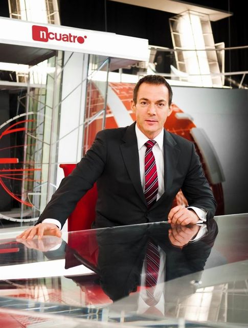 Foto: El presentador Hilario Pino en una imagen promocional de Noticias Cuatro