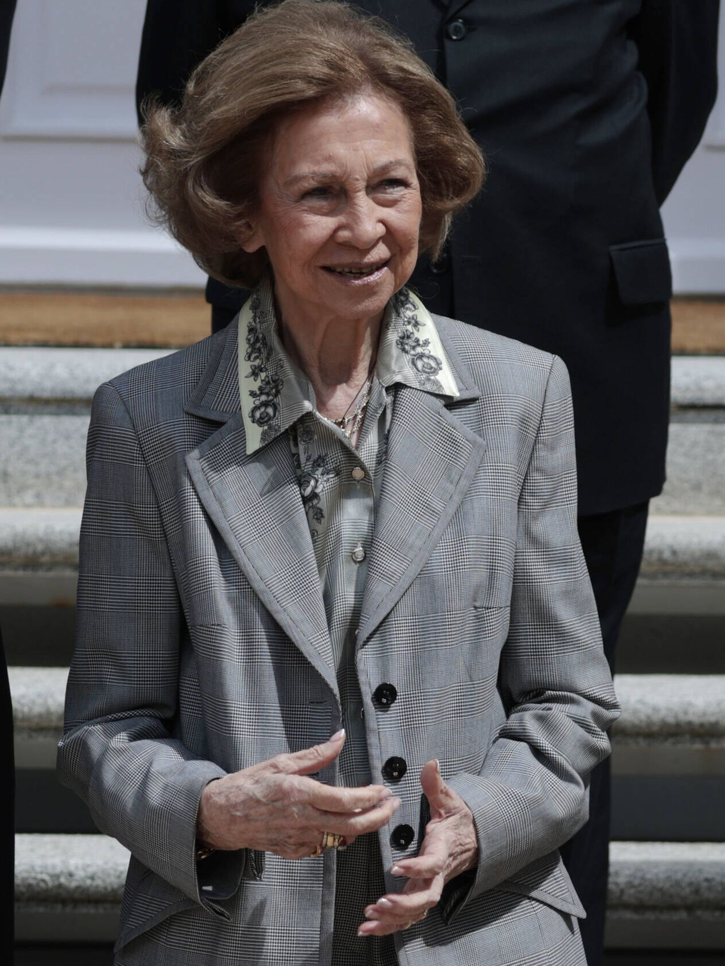 La reina Sofía también lució la manicura francesa (Gtres)