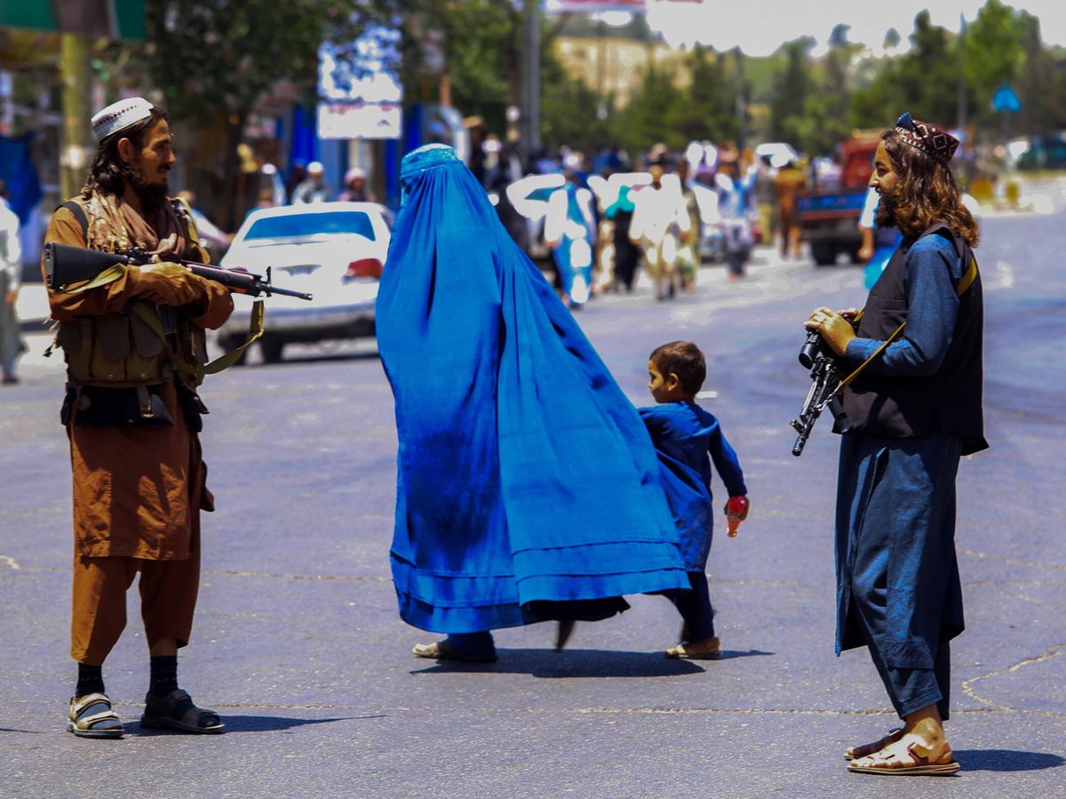 Foto: Guardas de seguridad talibanes en Kabul. (EFE)