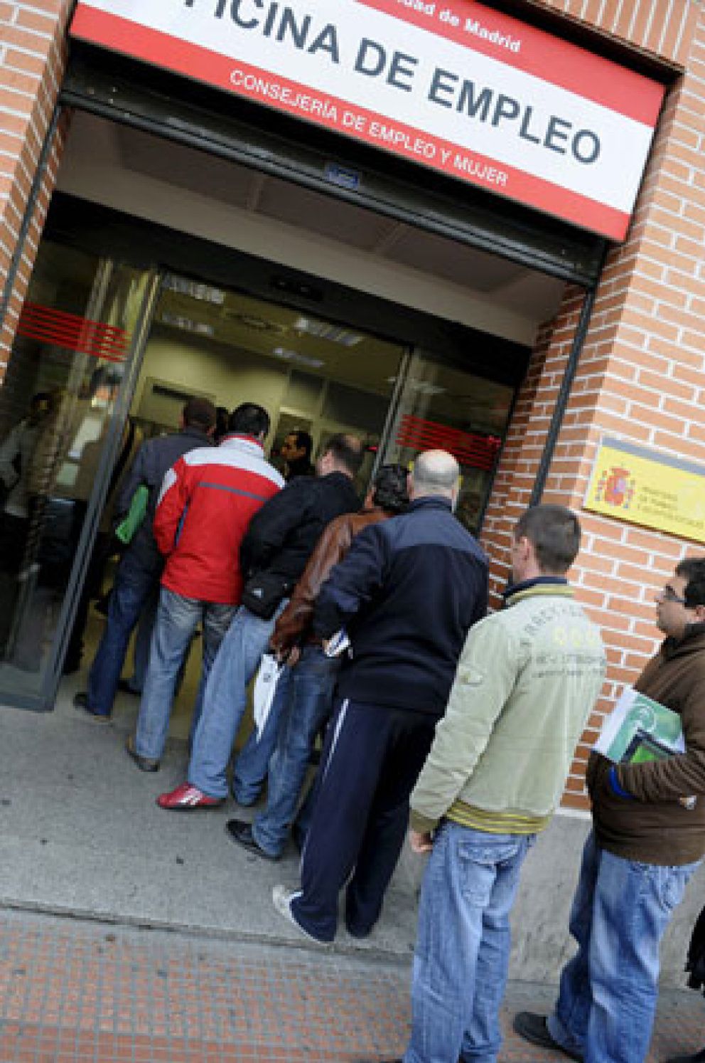 Foto: El paro en España alcanzará este año el 20% y se mantendrá hasta 2012, según UBS