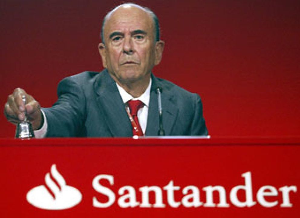 Foto: Santander compensa con 12,1 millones a partícipes de dos fondos por desequilibrio en la política de inversión