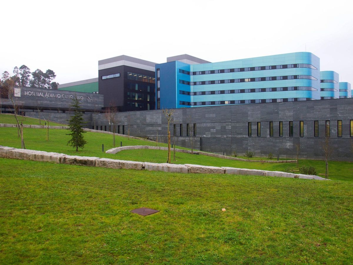 Foto: Vista general del hospital álvaro Cunqueiro de Vigo. (EFE)