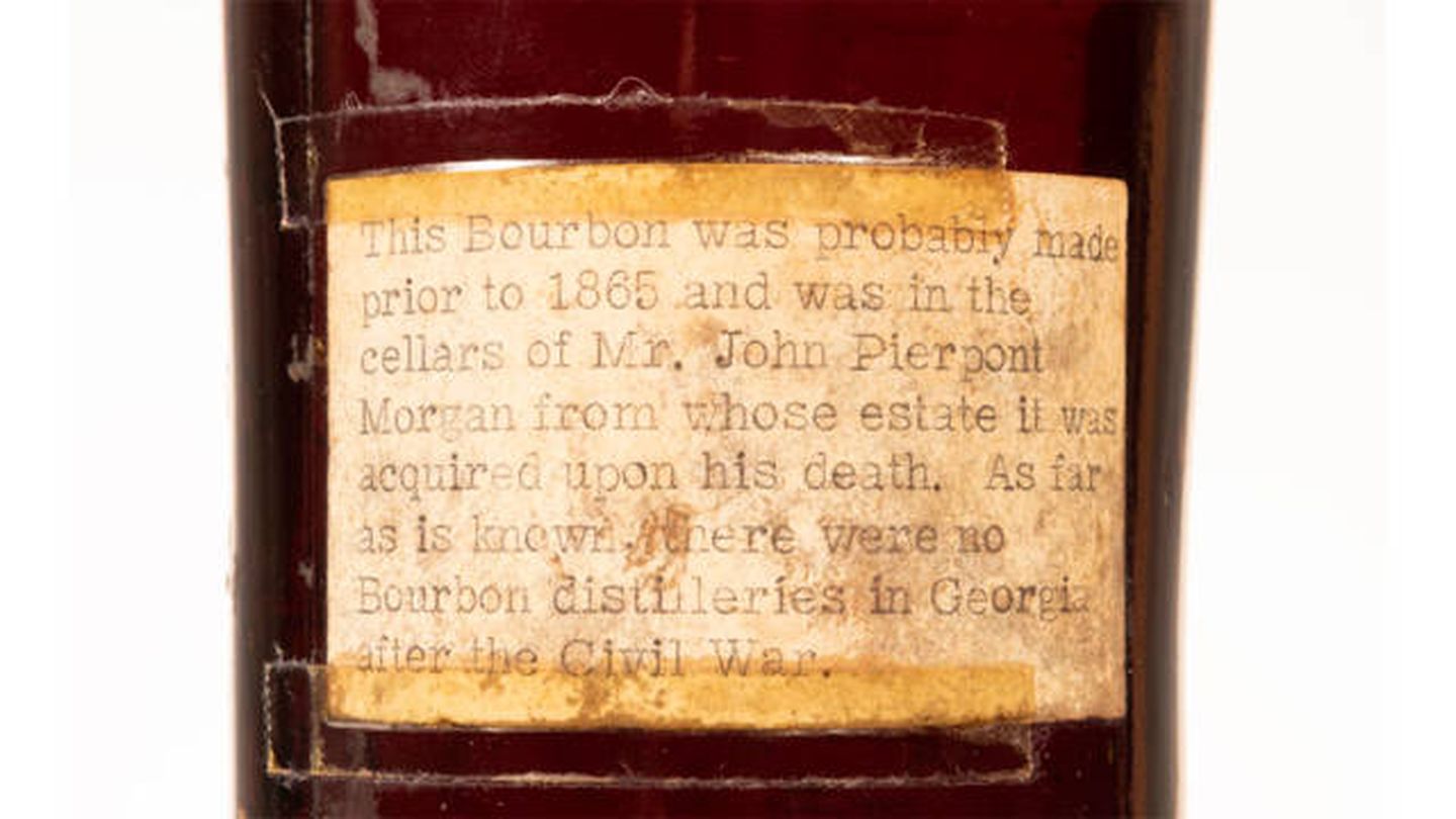 La etiqueta posterior del 'whisky' más antiguo del mundo. (Skinner)