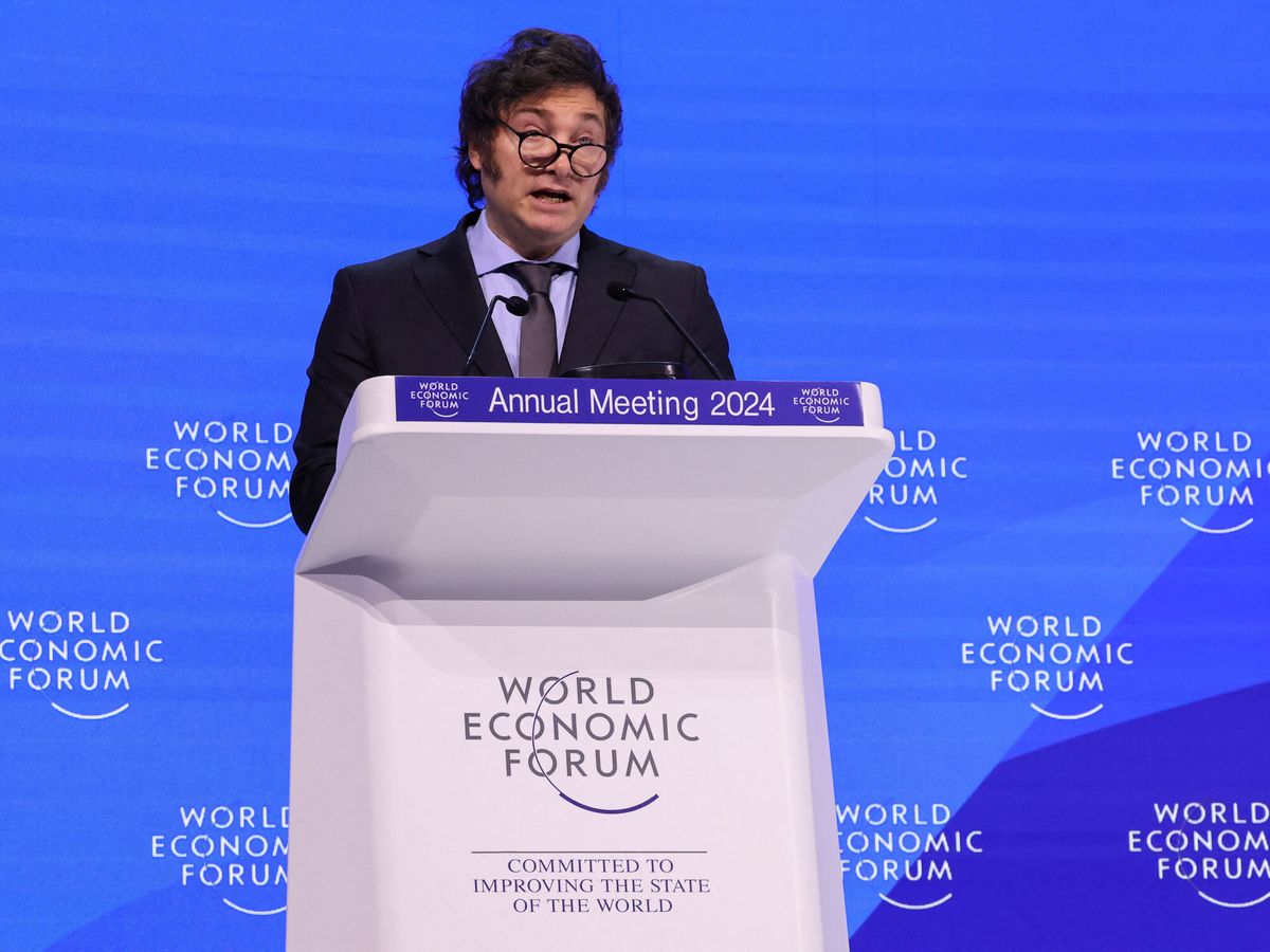 Foto: El presidente de Argentina, Javier Milei, durante su intervención en el reciente Foro Económico de Davos. (Reuters/Denis Balibouse) 