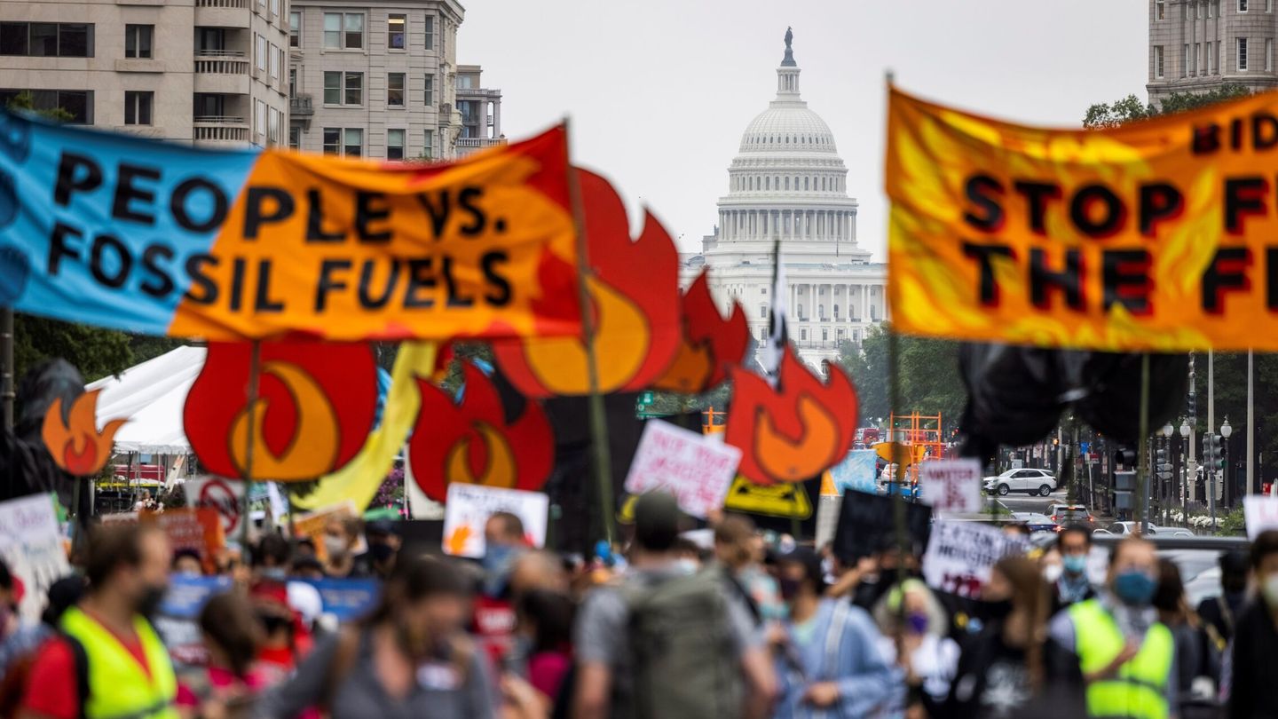 Protesta contra los combustibles fósiles en Washington DC. (Reuters)